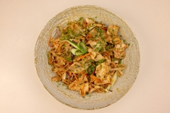 Sushi-Ya-Pad-thai-cu-pui
